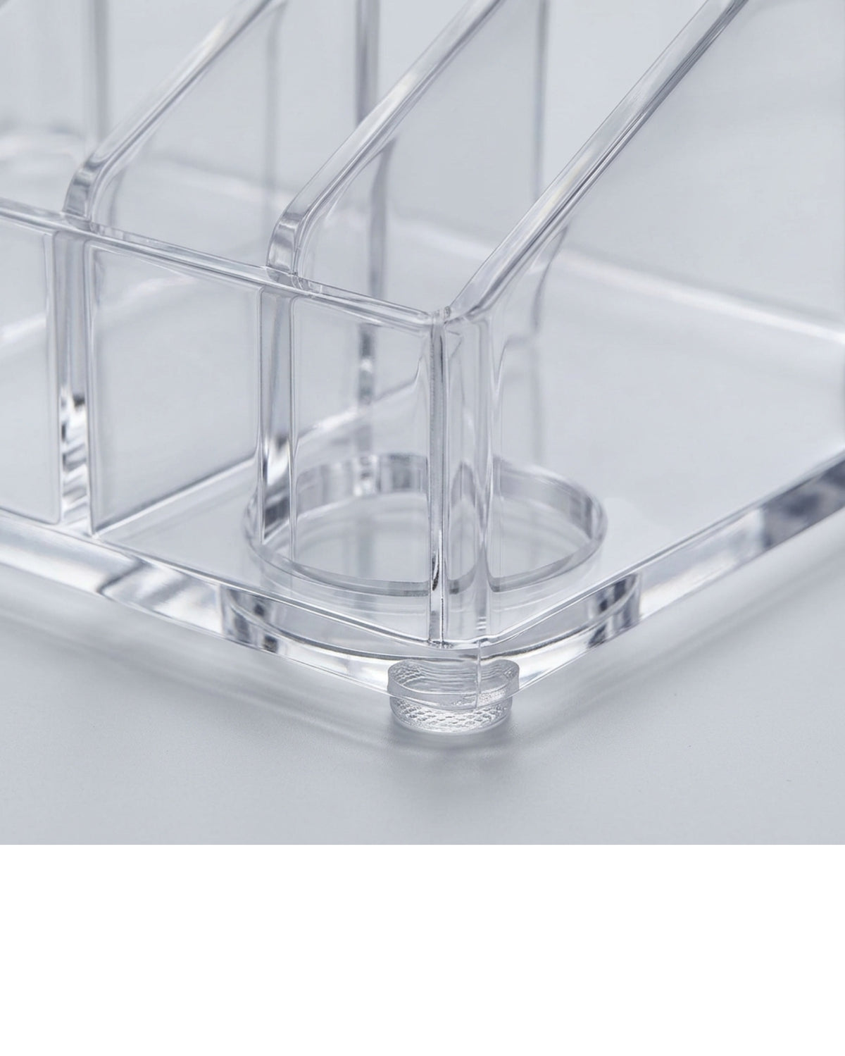 Hjxwb Eight Slot Acrylic Palette Organizer with Two Removable Cups Clear - Detail view